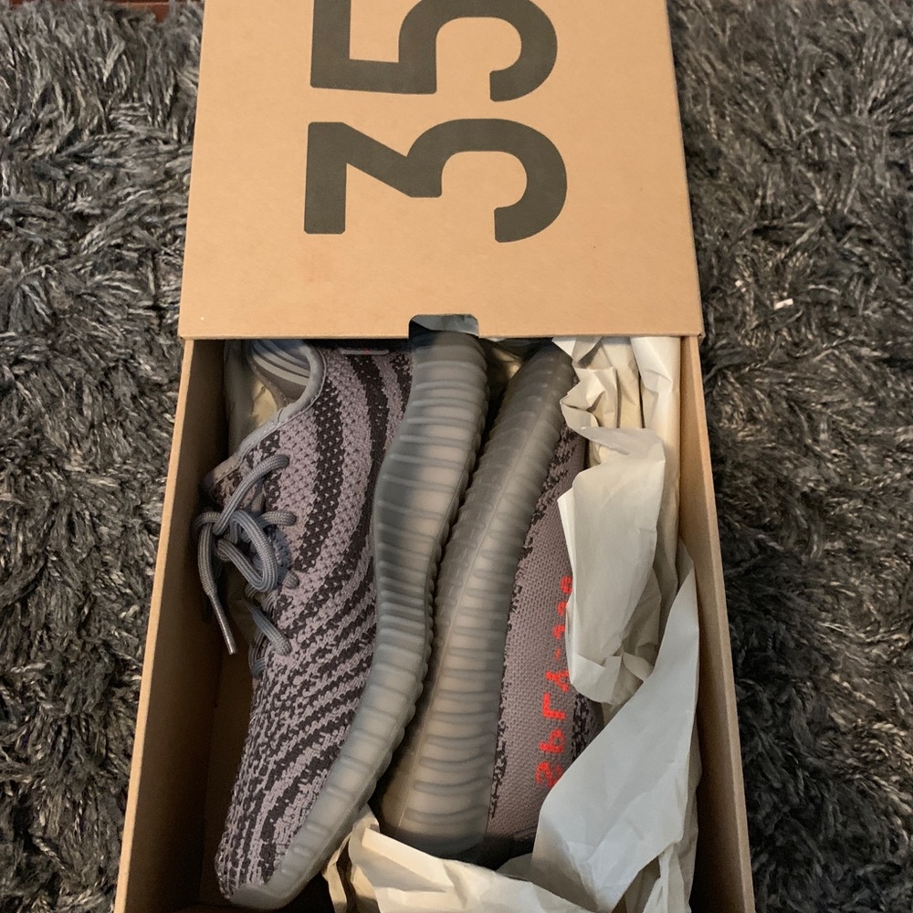Yeezy Boost 350 V2 ‘beluga 2.0’